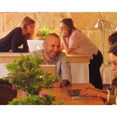Отель Coliving Add Livitum Сьюдадела Экстерьер фото