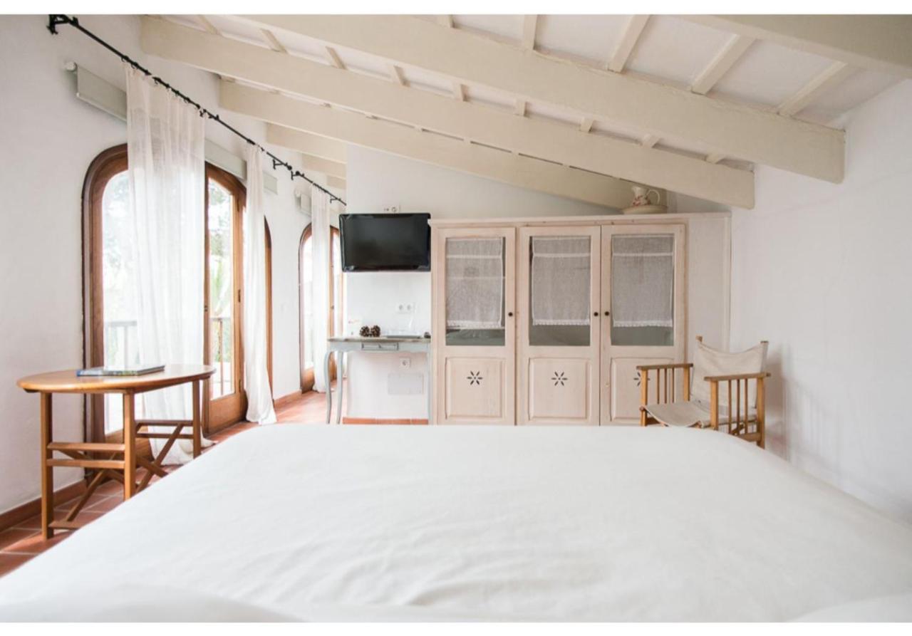 Отель Coliving Add Livitum Сьюдадела Экстерьер фото