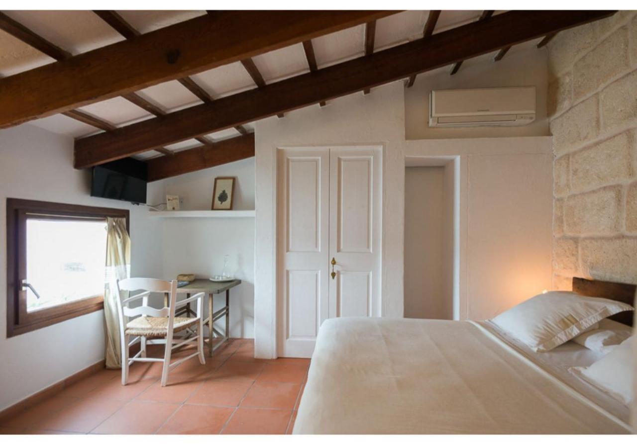 Отель Coliving Add Livitum Сьюдадела Экстерьер фото